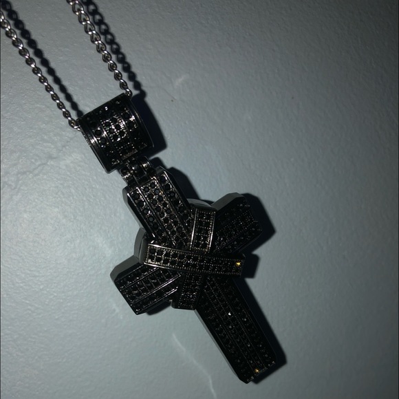 Black Sparkling EX Cross Pendant - Picture 3 of 6
